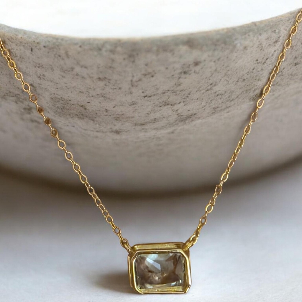 Isabella M Gold Necklace With Gemstone Pendant Gold Plated S925